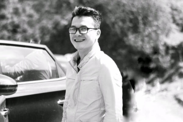 TIN BUỒN