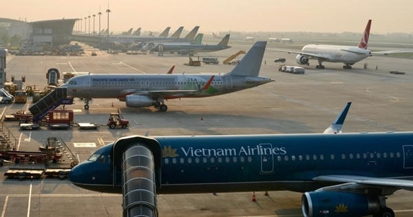 Bộ GTVT: Đề xuất giảm 50% giá dịch vụ máy bay cất, hạ cánh đến hết năm 2021