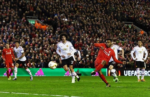 Liverpool 2-0 M.U: Quỷ đỏ sa lầy