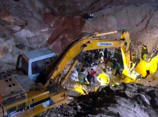 Phú Thọ: Sạt lở mỏ đất khiến một người tử vong ở độ sâu 10m