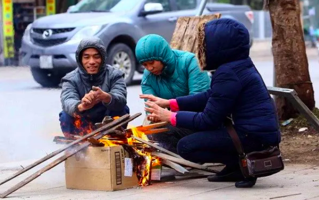Không khí lạnh tràn về từ chiều nay, miền Bắc tiếp tục đợt rét đậm, rét hại mới