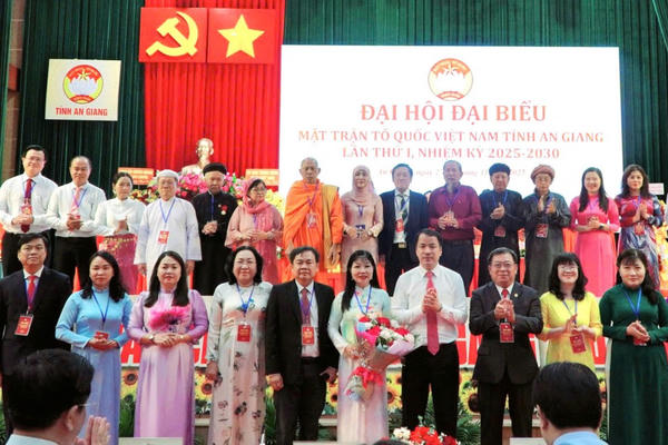 Bà Trần Thị Thanh Hương tái cử Chủ tịch MTTQ Việt Nam tỉnh An Giang, nhiệm kỳ 2025-2030