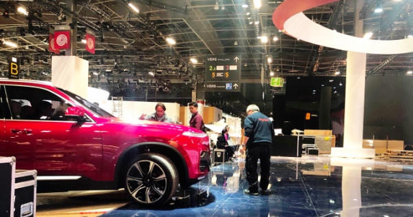 Xe VINFAST được di chuyển từ Ý tới Paris Motor show