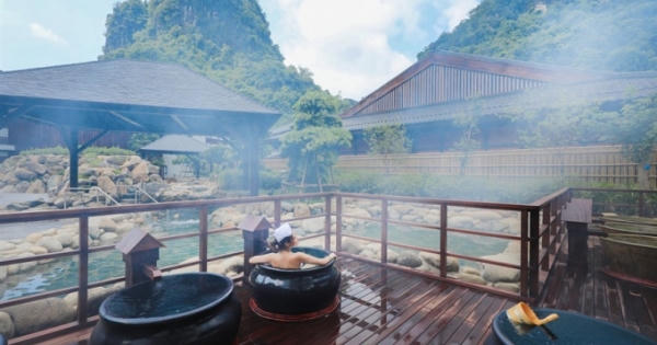 Top 10 thương hiệu xuất sắc Việt Nam vinh danh Sun Group