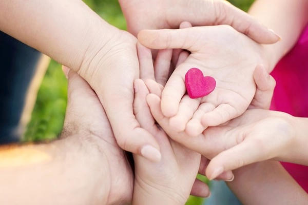 Trao yêu thương, hạnh phúc sẽ đong đầy!