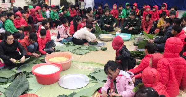 Rộn ràng Xuân về nơi 'tứ cực' của Tổ quốc Rộn ràng Xuân về nơi 'tứ cực' của Tổ quốc
