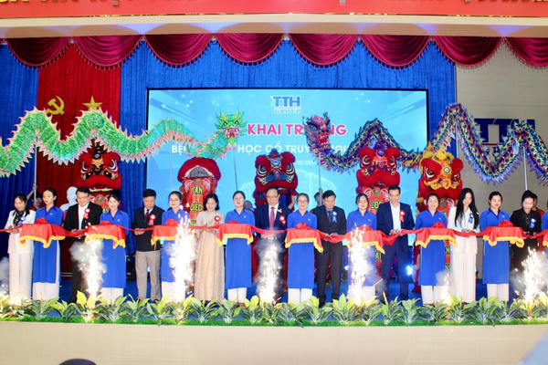 Khai trương Bệnh viện Y học cổ truyền Nguyên Phúc