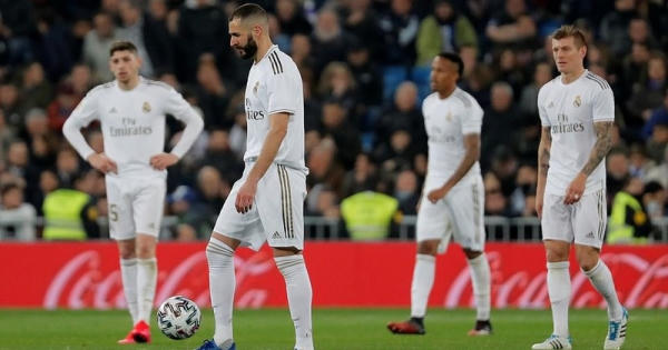 Hai "ông lớn" Real Madrid, Barcelona đã bị "đá" văng khỏi Giải Cup Nhà Vua