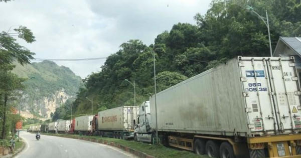 Lạng Sơn: Khởi tố thêm 3 đối tượng trong vụ “làm luật, xếp lốt” tại cửa khẩu