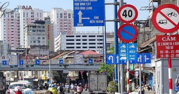 Hai bộ cùng muốn 'quản' biển báo giao thông Hai bộ cùng muốn 'quản' biển báo giao thông