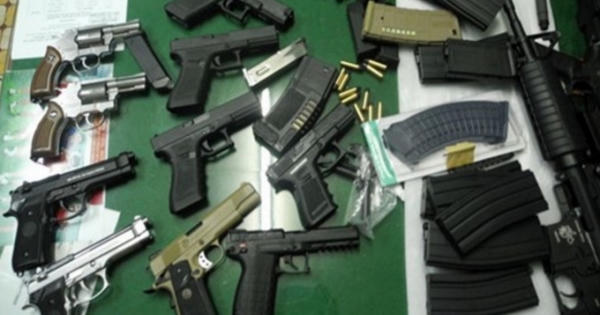 Quảng Ngãi: Bắt lượng lớn súng, đạn trên xe khách