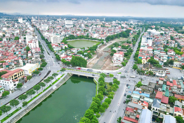 Công nhận thành phố Hoa Lư hoàn thành nhiệm vụ xây dựng nông thôn mới
