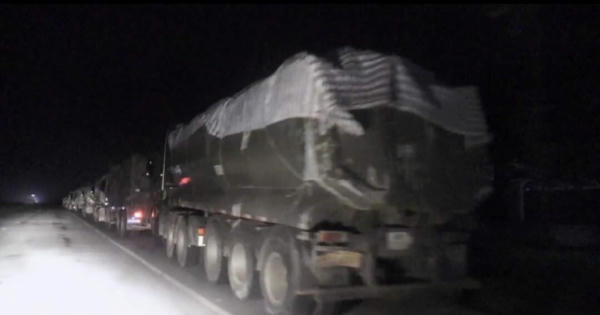 Vĩnh Phúc: Xe quá tải ùn ứ lấn chiếm lòng đường gây tai nạn