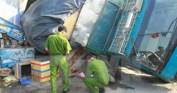 Tai nạn giao thông Plus: Bị xe ben “nuốt” vào gầm, kéo lê 10m