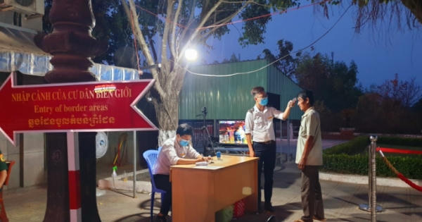 Đồn Biên phòng cửa khẩu Mộc Bài kiểm soát chặt đường biên để chống dịch Covid-19