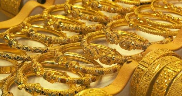 Giá vàng ngày 11/1: Tiếp tục tăng mạnh