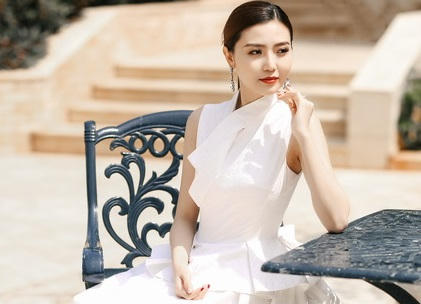 Hoa hậu Ngọc Duyên tinh khôi chấm thi Miss Tourism ở Vũng Tàu