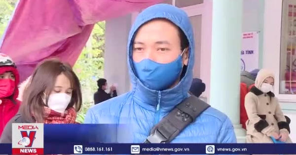 Hà Nội: Quá tải F0 đến xét nghiệm tại phường Hà Nội: Quá tải F0 đến xét nghiệm tại phường