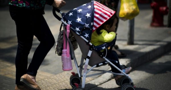 Mỹ bắt người Trung Quốc cầm đầu đường dây “du lịch sinh sản”