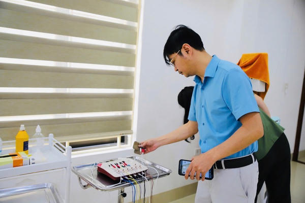 Đình chỉ cơ sở khám và điều trị viêm xoang không phép