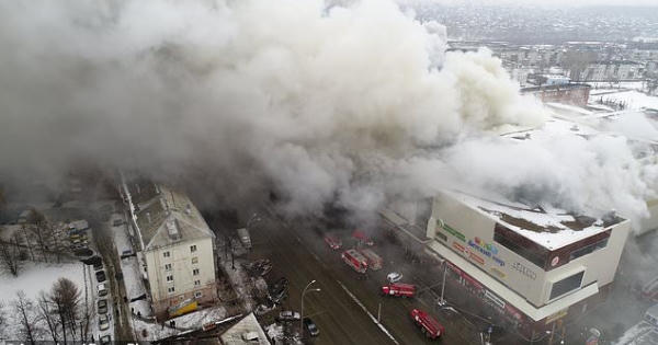 Cháy trung tâm thương mại tại Nga, 37 người thiệt mạng