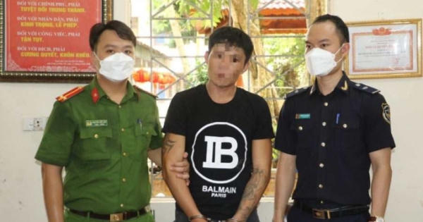 Nghệ An: Bắt đối tượng có 3 tiền án, vận chuyển 18.000 viên ma túy tổng hợp