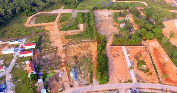 Cận cảnh "đảo ngọc" Phú Quốc bị cày xới, "băm nát" nhìn từ trên cao Cận cảnh "đảo ngọc" Phú Quốc bị cày xới, "băm nát" nhìn từ trên cao