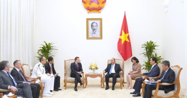 Thủ tướng Nguyễn Xuân Phúc tiếp Đại sứ Cộng hòa Pháp