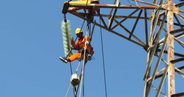 EVN dự báo nguồn điện 6 tháng cuối năm sẽ hết sức khó khăn EVN dự báo nguồn điện 6 tháng cuối năm sẽ hết sức khó khăn