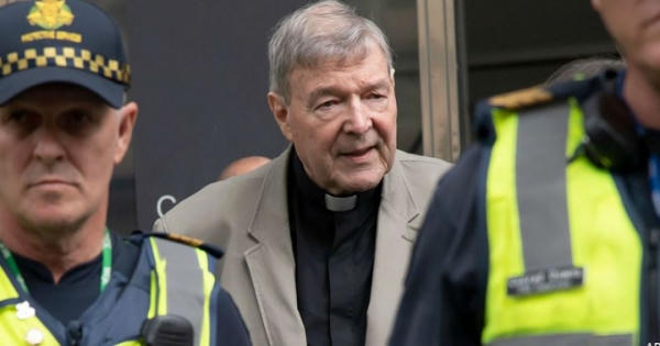 Phiên xử làm rung chuyển cả Tòa thánh Vatican