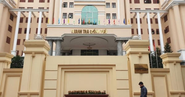 Cho nghỉ việc cán bộ Thanh tra Chính phủ “cầm” 400 triệu đồng của mẹ liệt sĩ