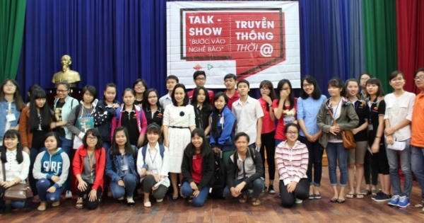 Sinh viên hào hứng “Bước vào nghề báo”