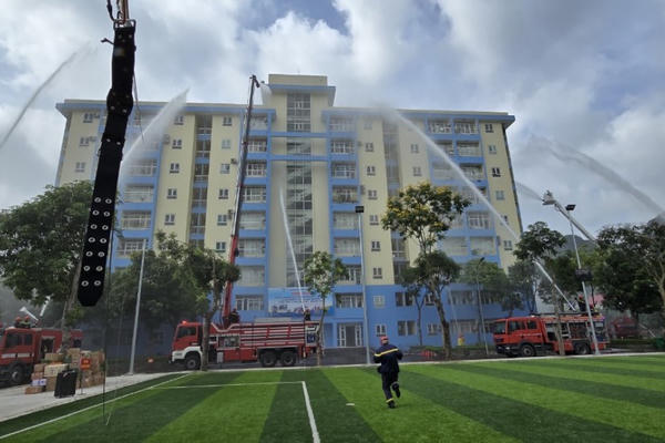 Than Dương Huy thực tập phương án chữa cháy, cứu nạn, cứu hộ năm 2024