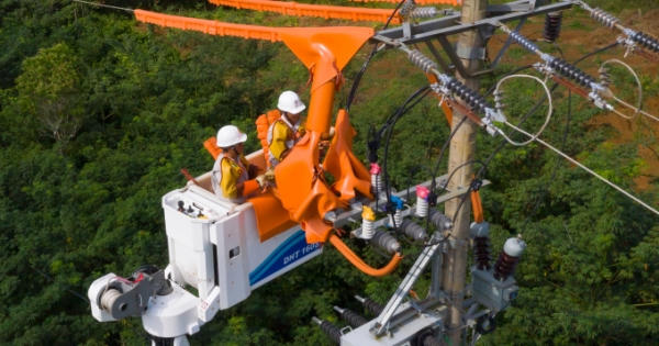 Điện lực miền Trung không cắt điện trong dịp nghỉ lễ 30/4 và 1/5 Điện lực miền Trung không cắt điện trong dịp nghỉ lễ 30/4 và 1/5