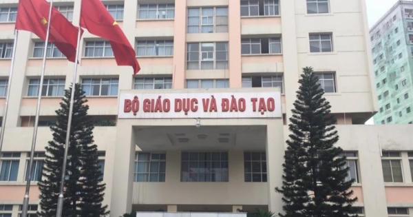 Bộ Giáo dục khẳng định SGK mới sẽ kịp đưa vào giảng dạy từ năm học 2018 – 2019