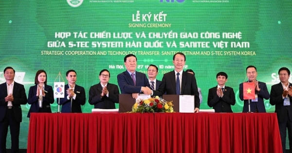 Lễ ký kết hợp tác phát triển công nghệ thân thiện môi trường