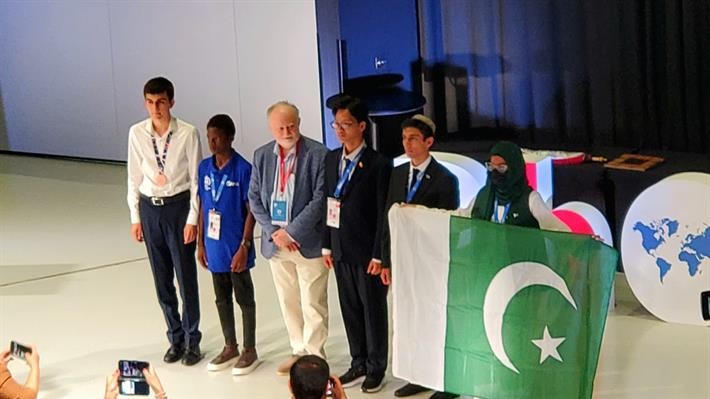 Học sinh Việt Nam giành Giải thưởng “STEM for All” tại Olympic Vật lí Quốc tế 2025 Học sinh Việt Nam giành Giải thưởng “STEM for All” tại Olympic Vật lí Quốc tế 2025