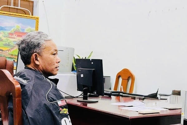 Công an tỉnh Bình Thuận bắt giữ đối tượng trốn truy nã 29 năm khi về quê dịp tết Công an tỉnh Bình Thuận bắt giữ đối tượng trốn truy nã 29 năm khi về quê dịp tết