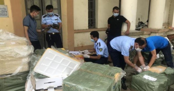 Hàng nghìn sản phẩm mỹ phẩm lậu bị bắt giữ