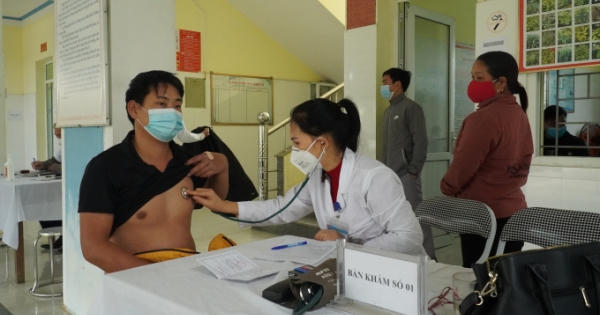 Chiêm Hóa nỗ lực phủ nhanh vaccine Covid-19 đến từng nhà