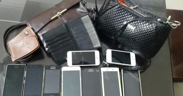 Hải Phòng: Bắt bốn đối tượng móc túi trong lễ hội chào đón năm mới