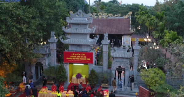 Hải Phòng: Khai ấn Đền Trần tại khu di tích Bạch Đằng Giang Hải Phòng: Khai ấn Đền Trần tại khu di tích Bạch Đằng Giang