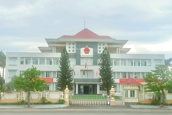 Lãnh đạo UBND tỉnh Phú Yên yêu cầu chủ đầu tư làm rõ vụ lựa chọn nhà thầu tại gói thầu số 01XL
