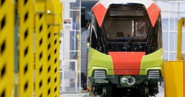 Đoàn tàu đầu tiên của tuyến metro Nhổn-ga Hà Nội sắp về nước