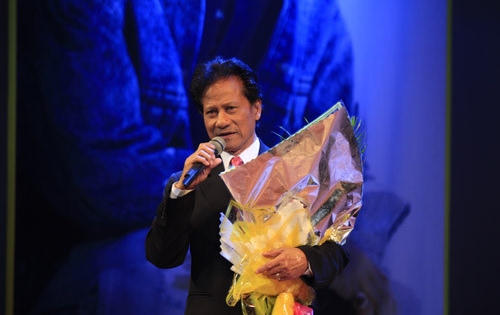 Tối nay, Hồ Văn Cường sẽ hát cùng danh ca Chế Linh tại Buôn Ma Thuột