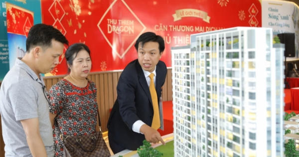 Căn thương mại Thủ Thiêm Dragon “tăng nhiệt” ngày cận Tết