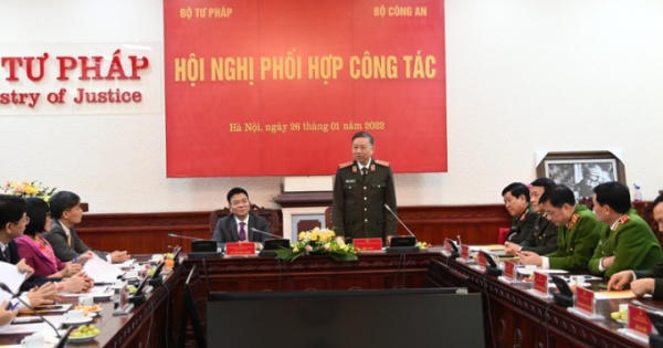 Hai Bộ Công an và Tư pháp cần phối hợp xây dựng nền tư pháp hoàn chỉnh Hai Bộ Công an và Tư pháp cần phối hợp xây dựng nền tư pháp hoàn chỉnh