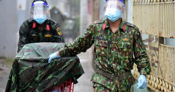 Bí thư TPHCM: Hình ảnh cao đẹp của chiến sĩ tuyến đầu sẽ được lưu giữ mãi!