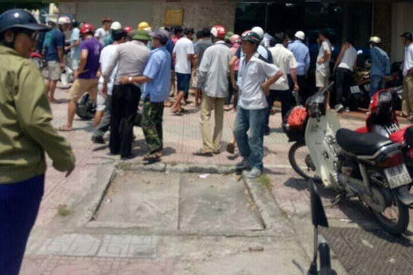 Chùm ảnh nam thanh niên mang súng giả cướp ngân hàng bị tóm gọn