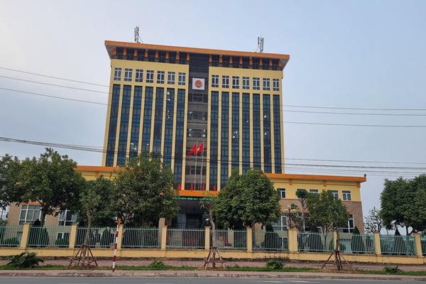 Công ty TNHH Thương mại Phong Thần bị phong toả tài khoản